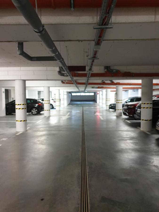 ,private Apartment, Aircondition, Garage, Hd Tv Pl & De, Wifi, Fully Equipped, Near Apartment *