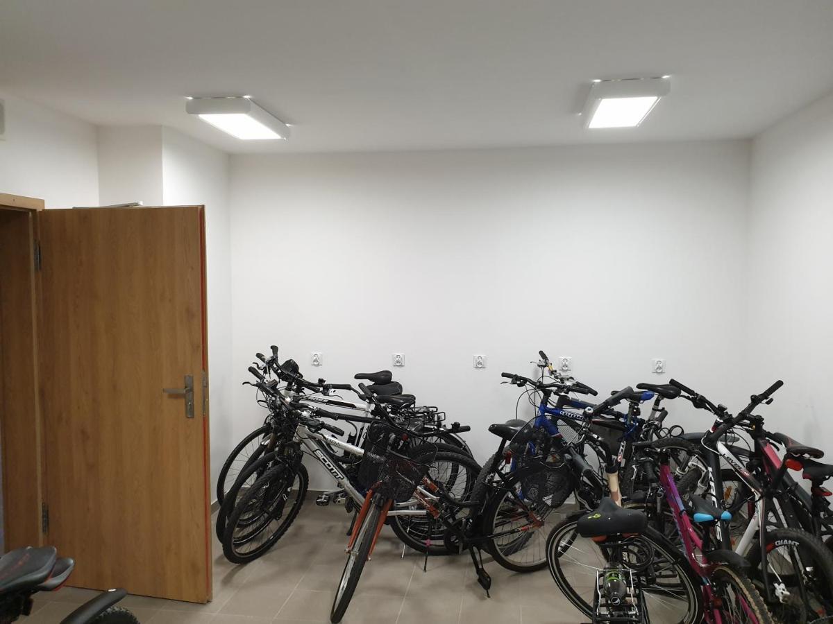 ,private Apartment, Aircondition, Garage, Hd Tv Pl & De, Wifi, Fully Equipped, Near *
