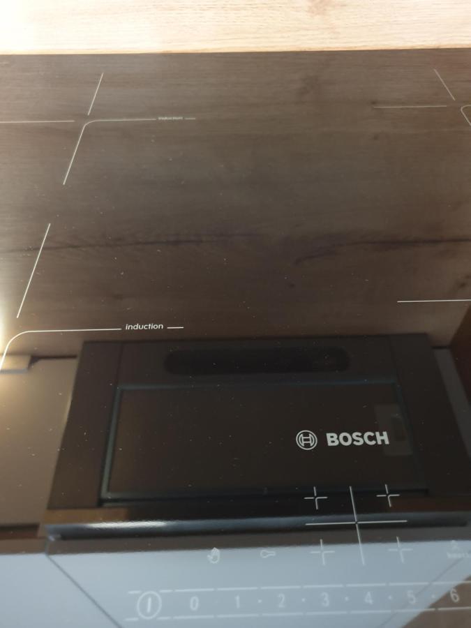 Apartment ,private Apartment, Aircondition, Garage, Hd Tv Pl & De, Wifi, Fully Equipped, Near
